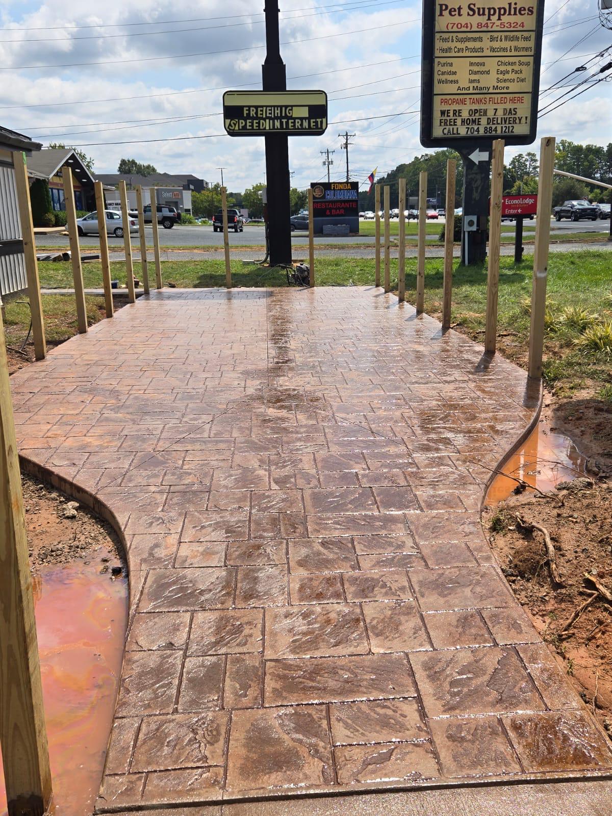 Commercial walkway